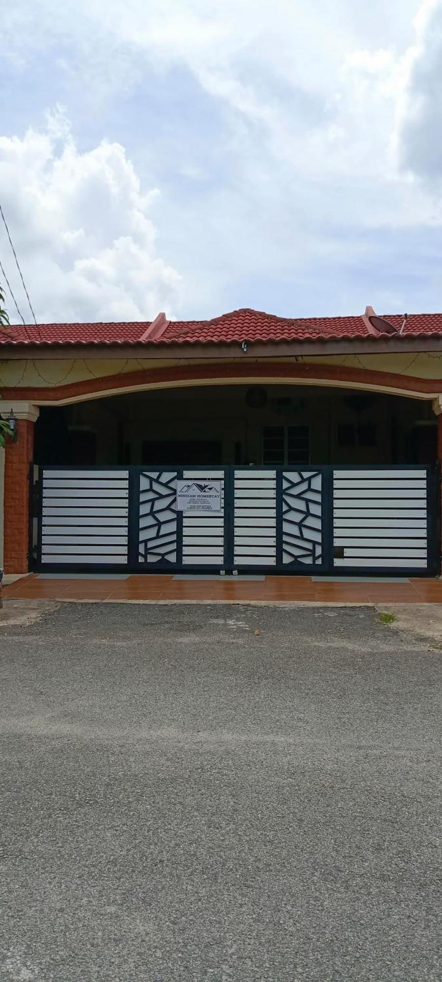 Ninizam Kemaman Cukai Holiday home Chukai